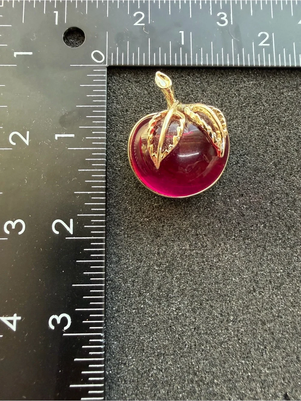Vintage Sarah Coventry Apple Cherry Red Gold Brooch Pin